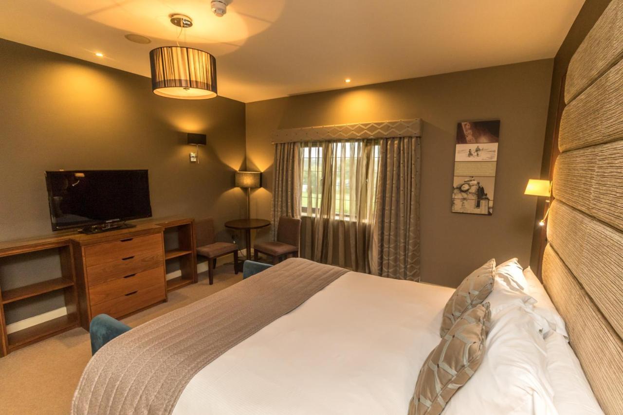 The Mere Golf Resort & Spa Екстер'єр фото