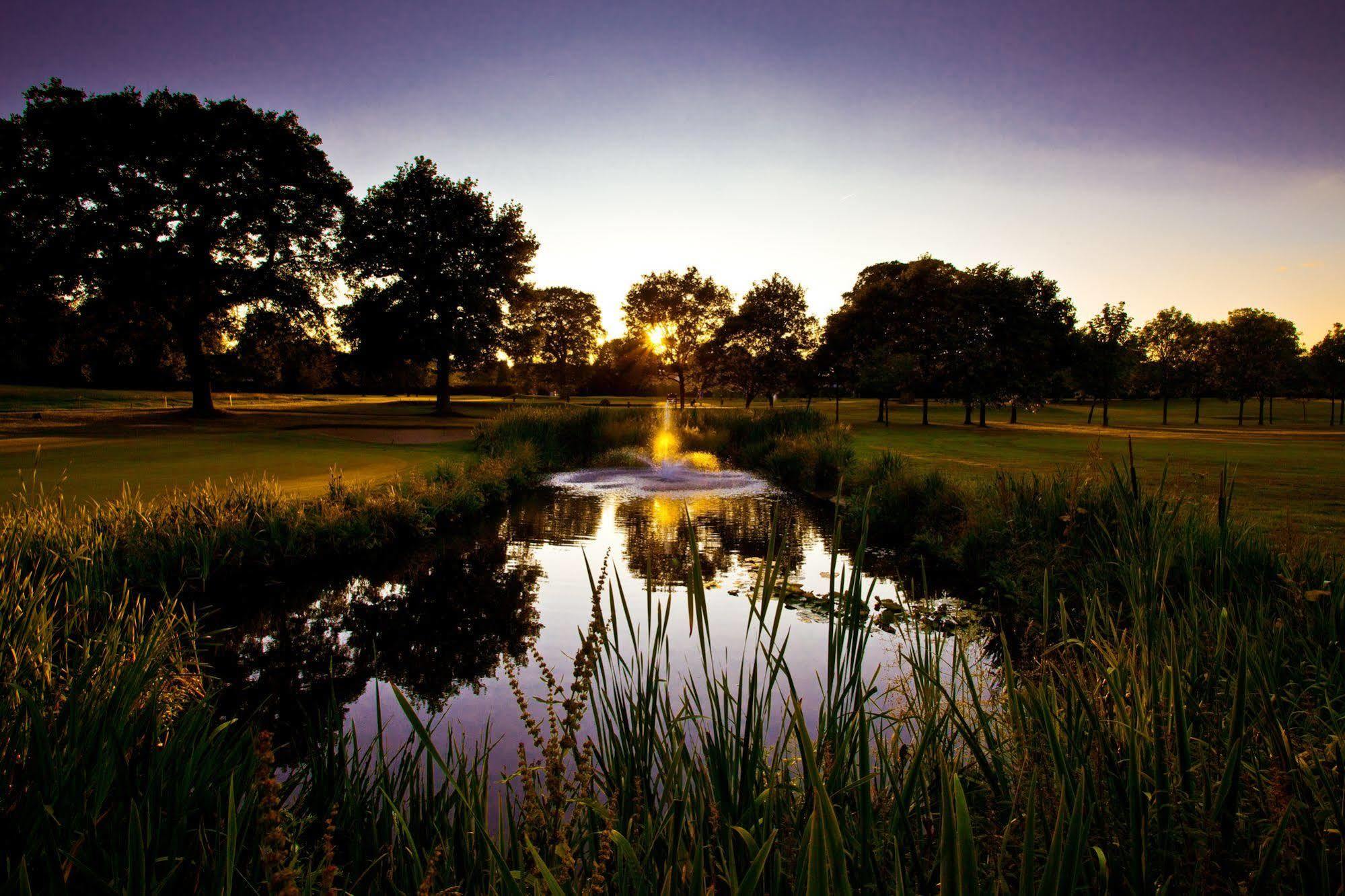 The Mere Golf Resort & Spa Екстер'єр фото